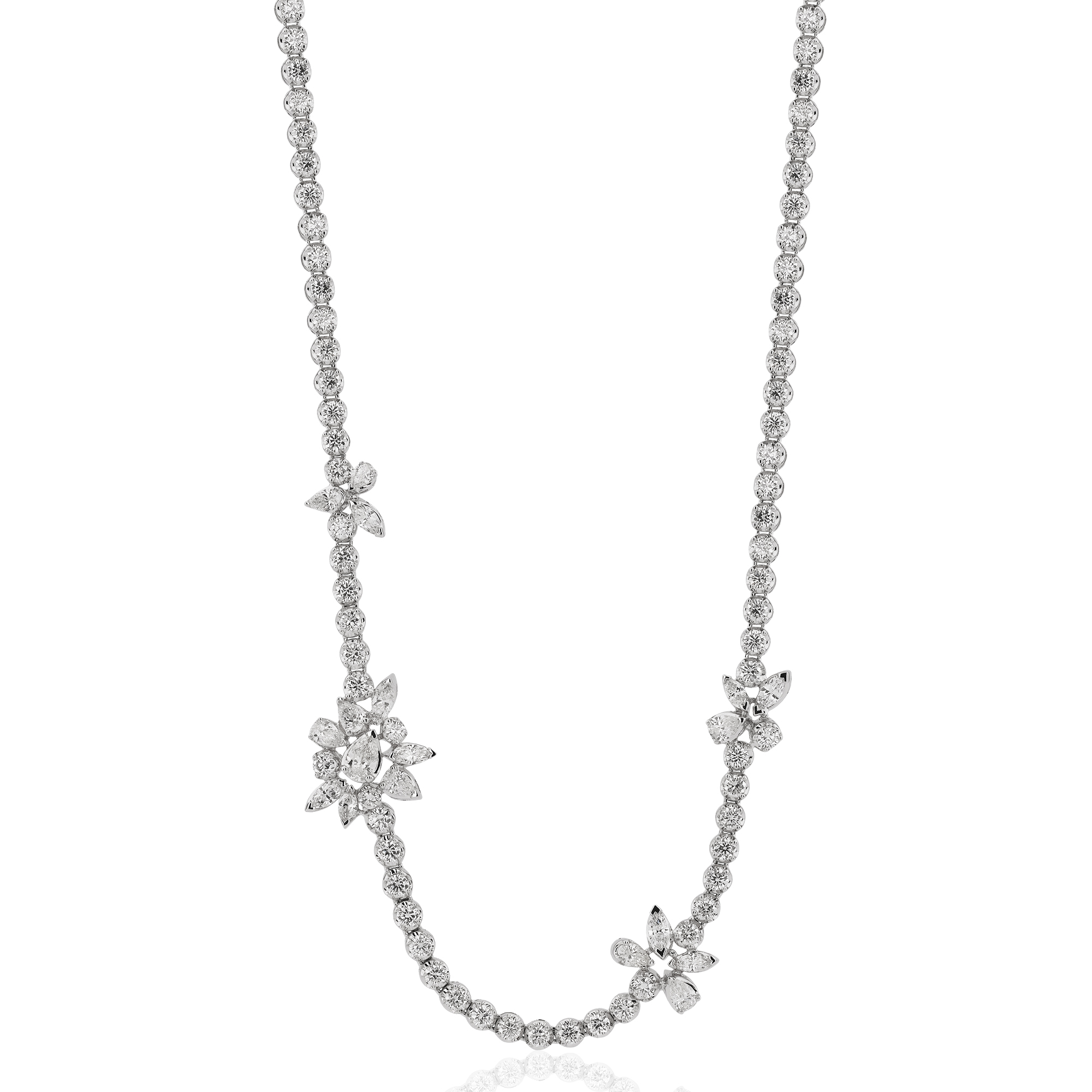 9,31 Ct. Diamond Design Necklace